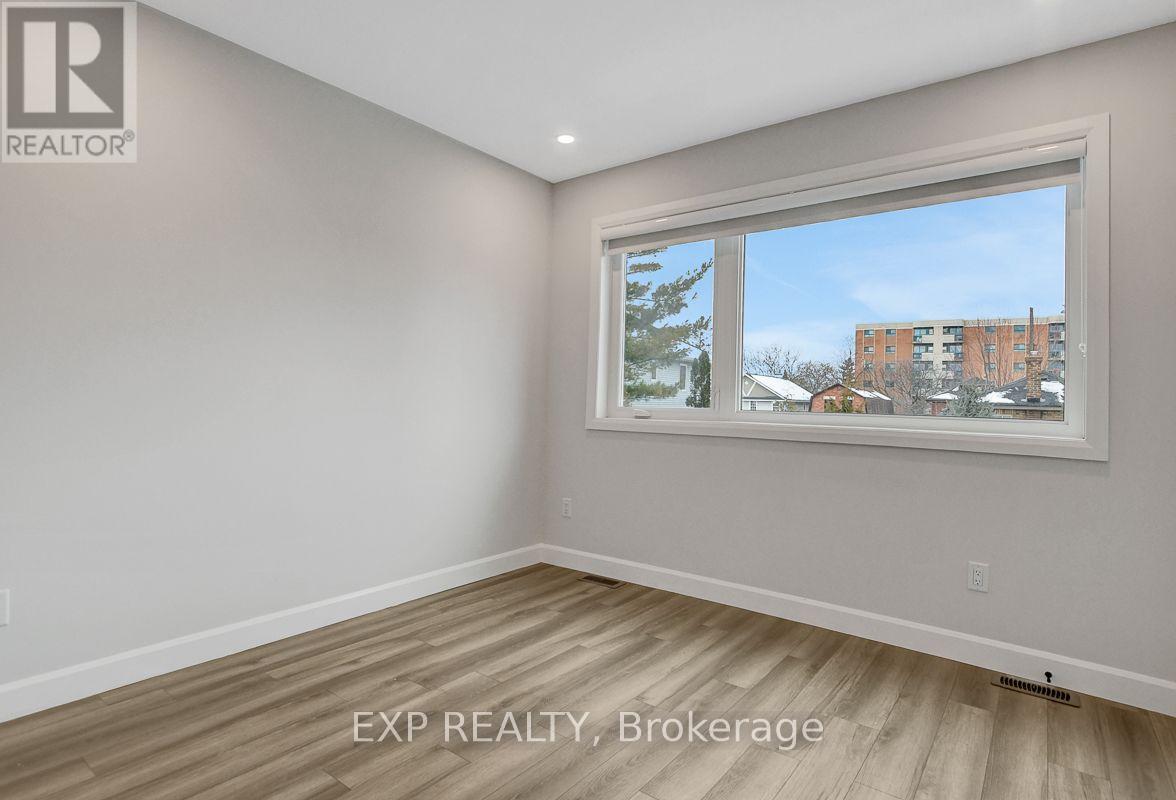 #b1 - 361 Whitby Avenue, Ottawa, Ontario  K2A 0B3 - Photo 22 - X13680654