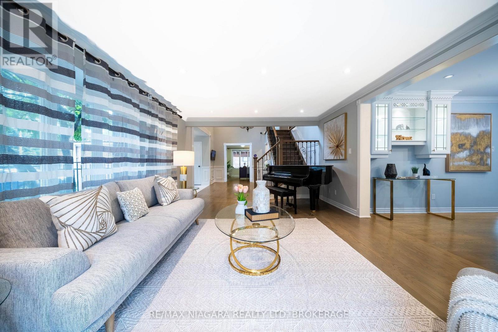 2 Aitken Circle, Markham, Ontario  L3R 7K6 - Photo 11 - N13680650