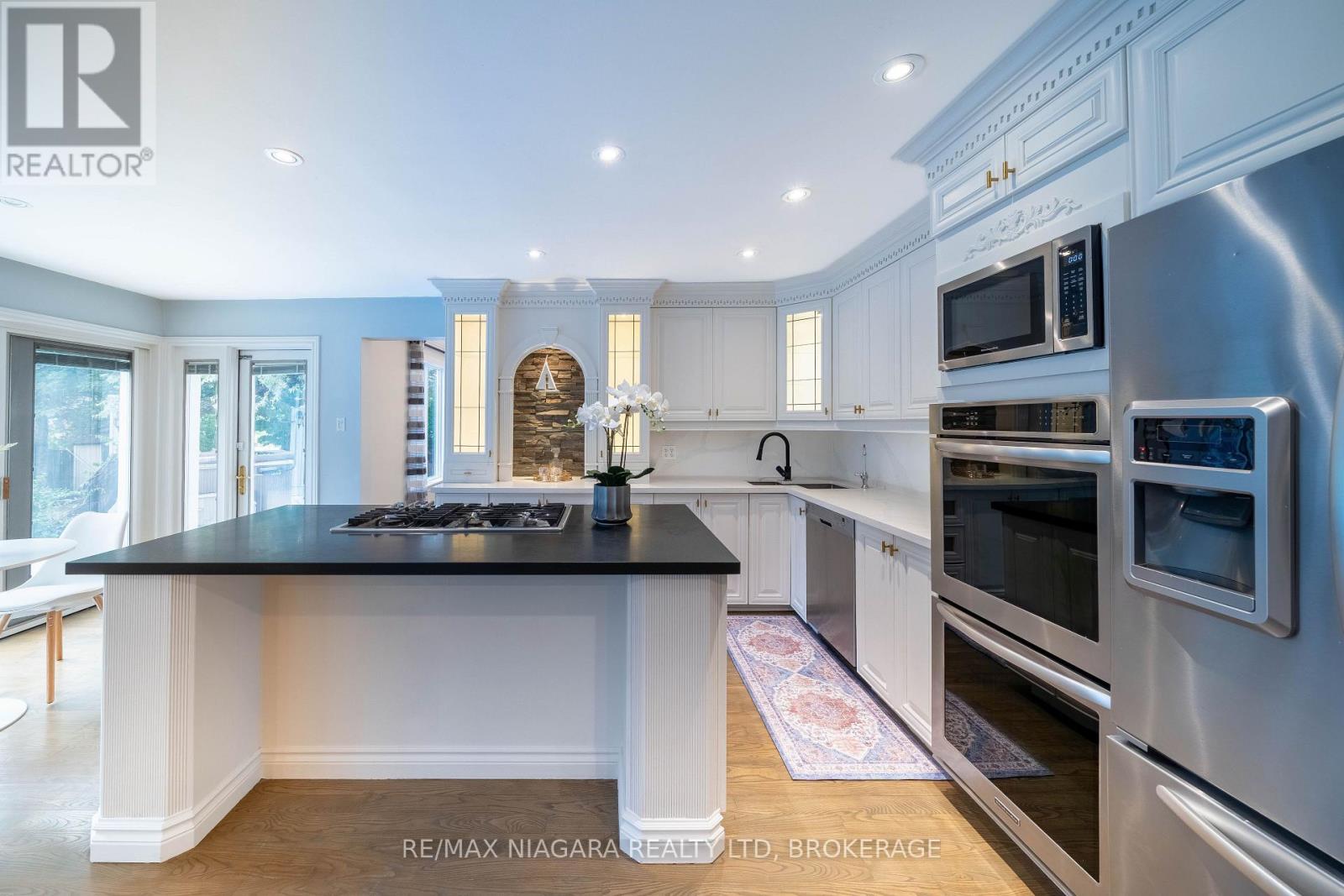 2 Aitken Circle, Markham, Ontario  L3R 7K6 - Photo 17 - N13680650