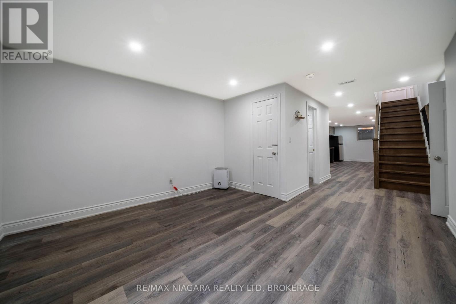 2 Aitken Circle, Markham, Ontario  L3R 7K6 - Photo 35 - N13680650