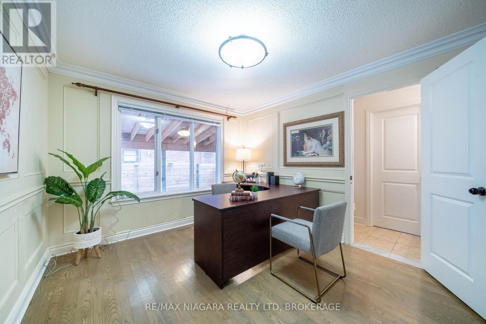 2 Aitken Circle, Markham, Ontario  L3R 7K6 - Photo 6 - N13680650