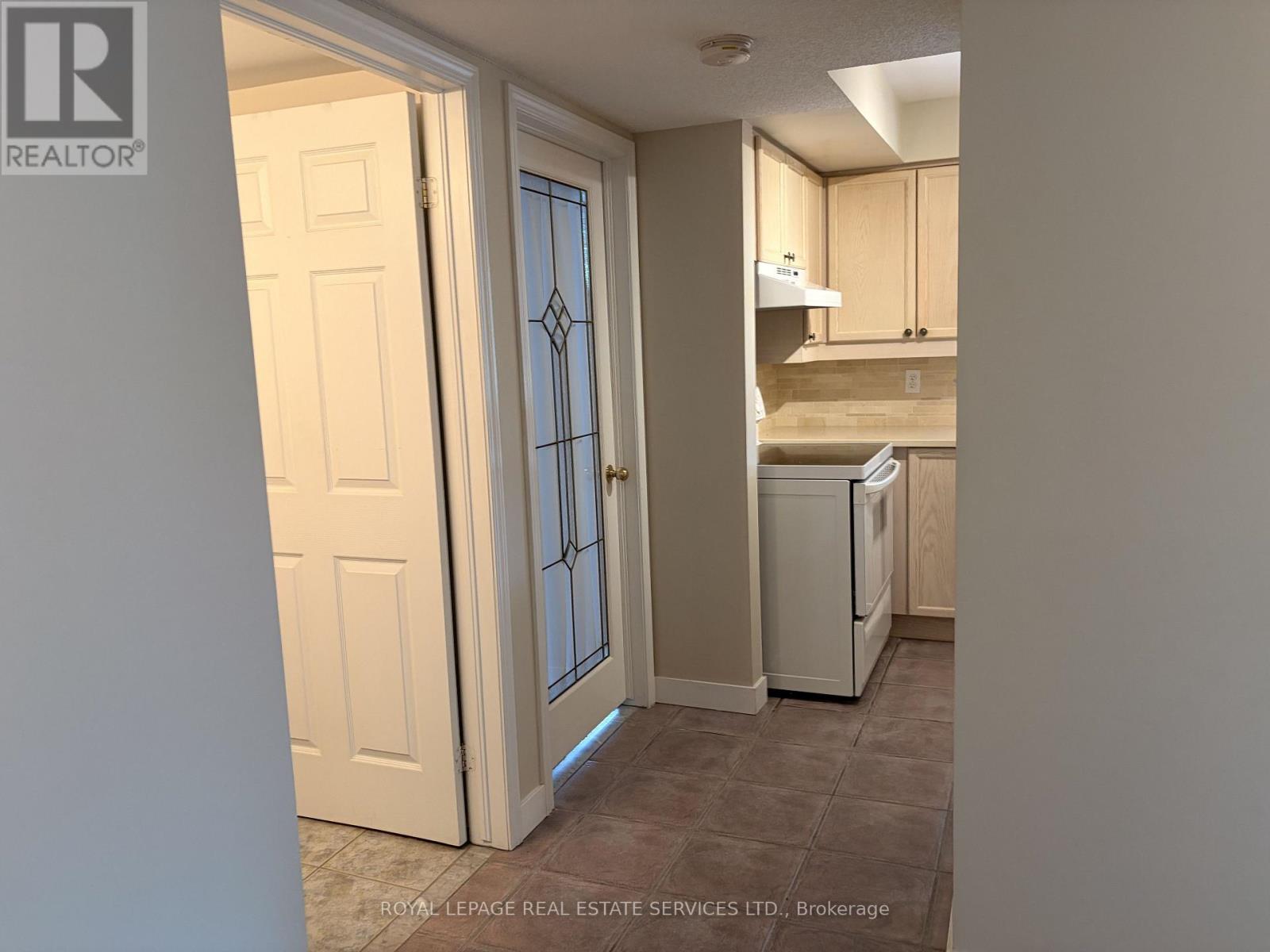 402 - 216c Plains Road West Road W, Burlington, Ontario  L7T 4L1 - Photo 9 - W13504992