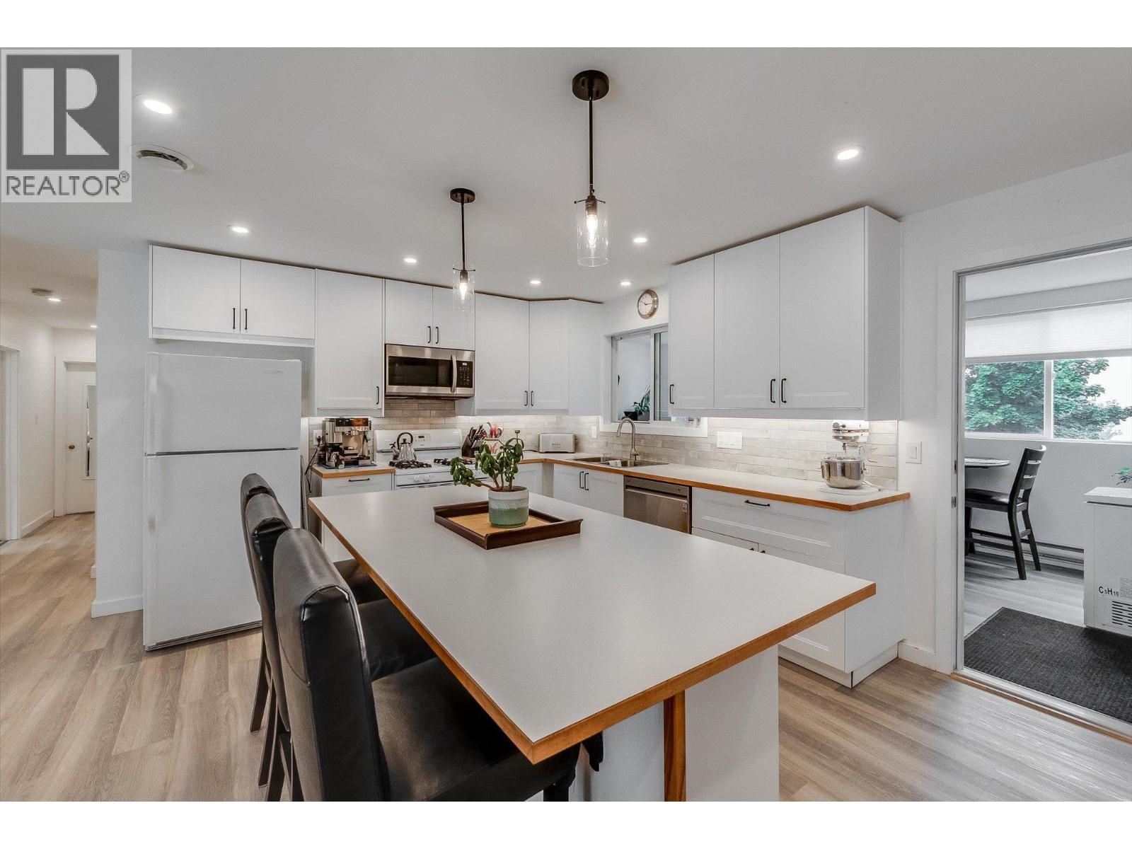 605 Seventh Street, Nelson, British Columbia  V1L 2Z8 - Photo 11 - 10397717