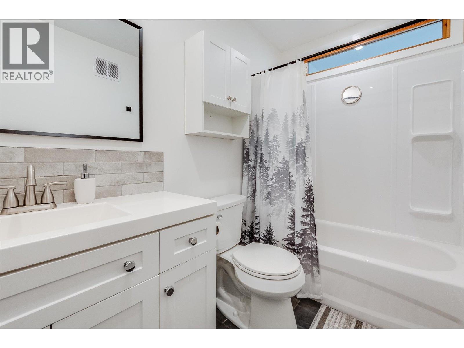 605 Seventh Street, Nelson, British Columbia  V1L 2Z8 - Photo 25 - 10397717