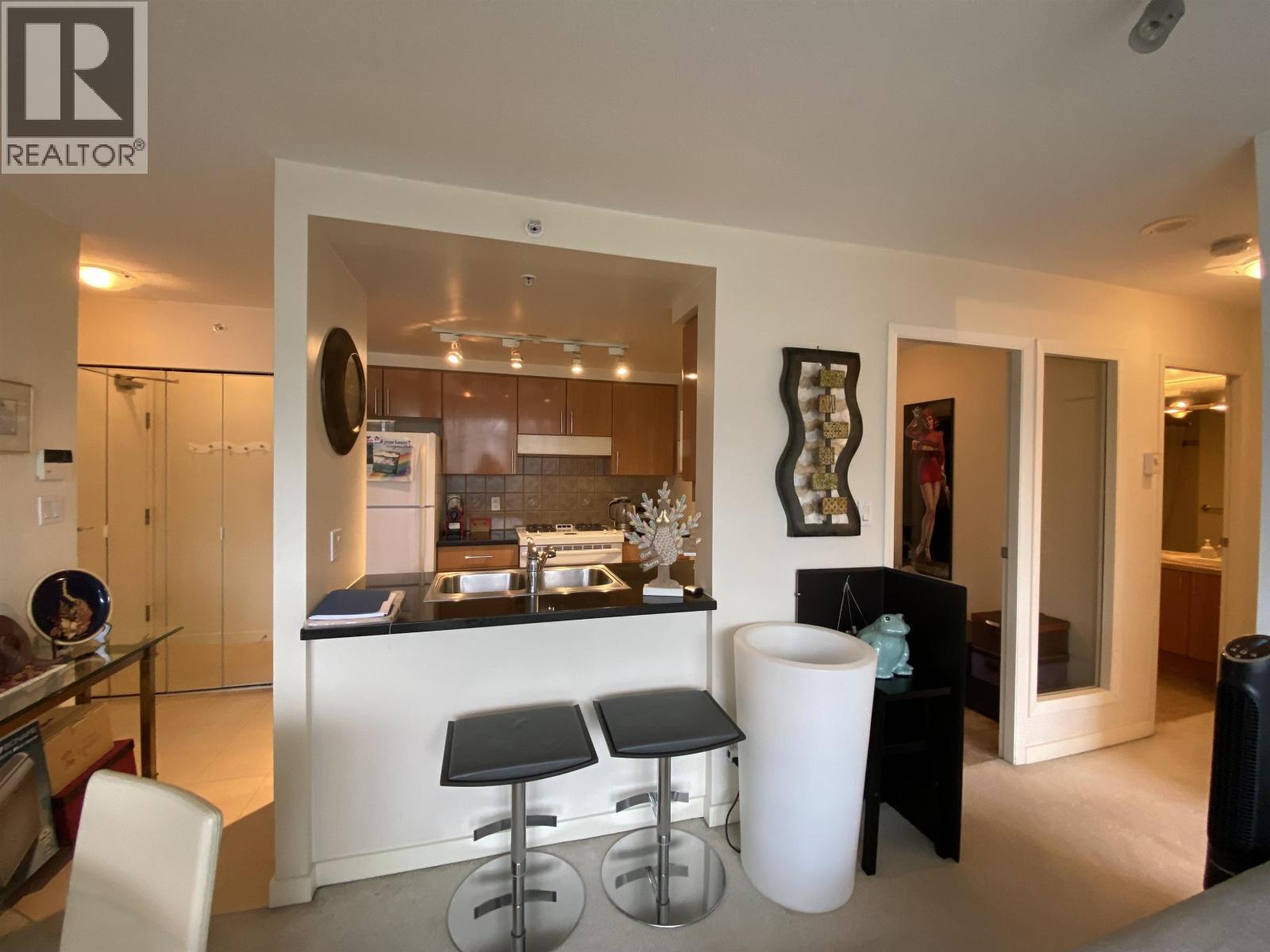 1505 193 Aquarius Mews, Vancouver, British Columbia  V6Z 2Z2 - Photo 17 - R3156134