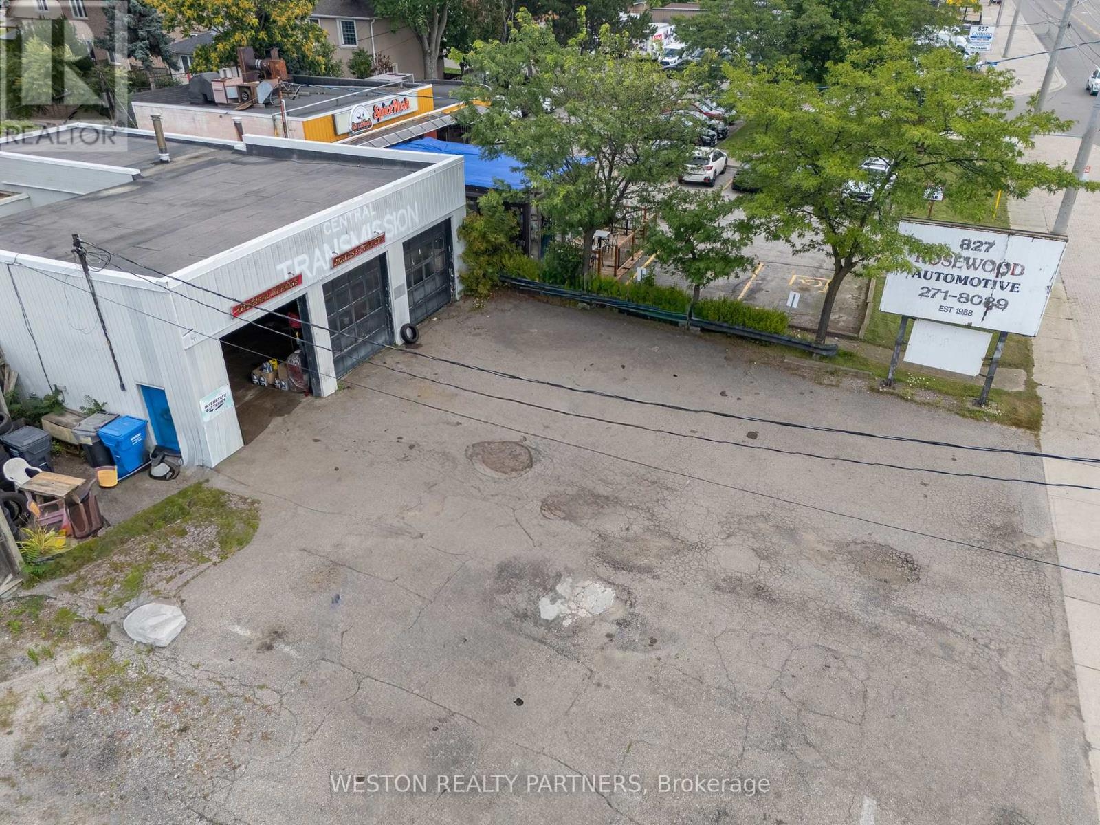 825-827 Lakeshore Road E, Mississauga, Ontario L5E 1C9 - Photo 21 - W13680632