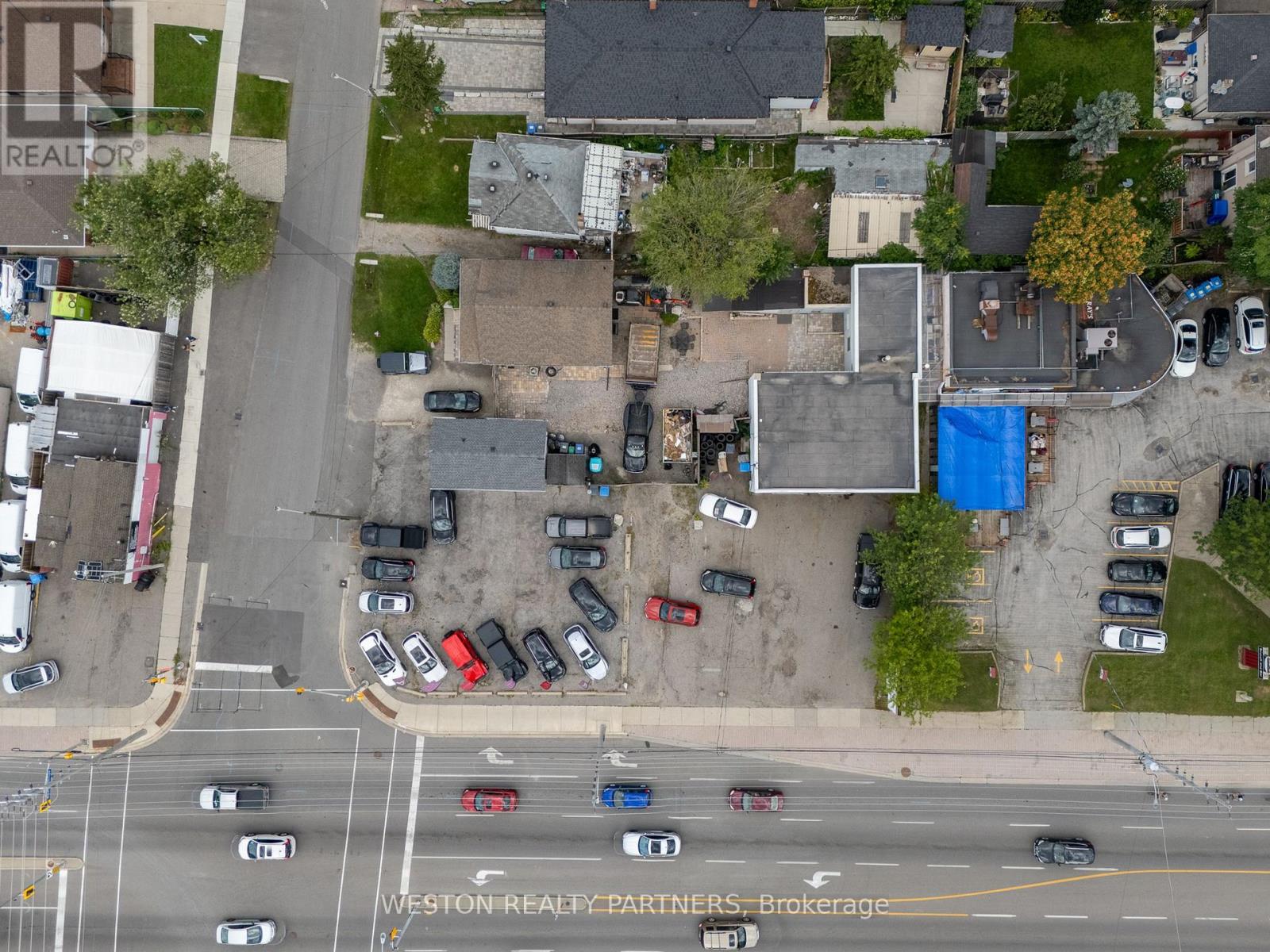 825-827 Lakeshore Road E, Mississauga, Ontario L5E 1C9 - Photo 9 - W13680632
