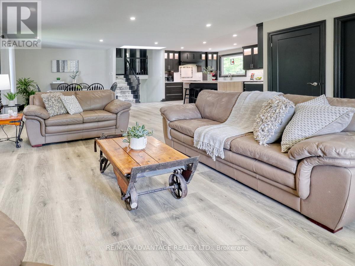 43 Lynngate Grove, London South, Ontario  N6K 3S7 - Photo 5 - X13223500