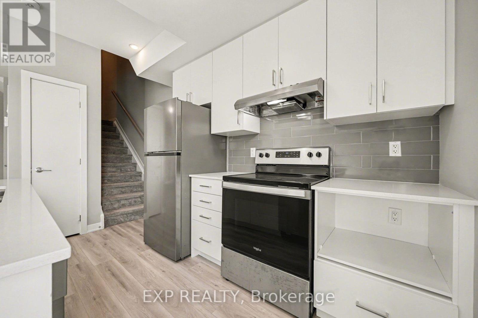 B - 199 Monaco Place, Ottawa, Ontario  K4A 5N7 - Photo 4 - X13680676