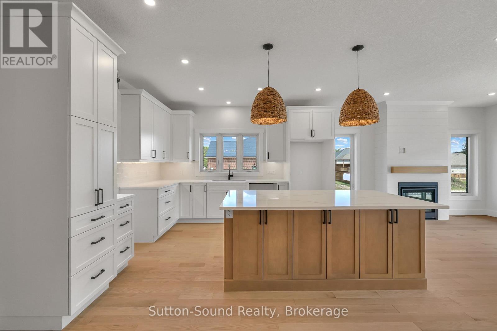 335 6th Avenue W, Owen Sound, Ontario  N4K 0E4 - Photo 15 - X12676016