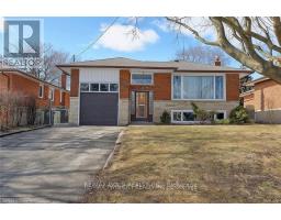 30 MOYNES AVENUE, Toronto, Ontario