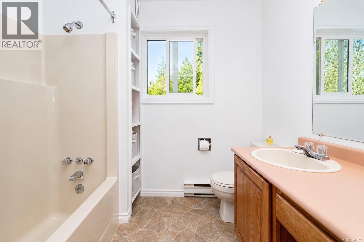 5060 Del Monte Ave, Saanich, British Columbia  V8Y 1W8 - Photo 32 - 1046925