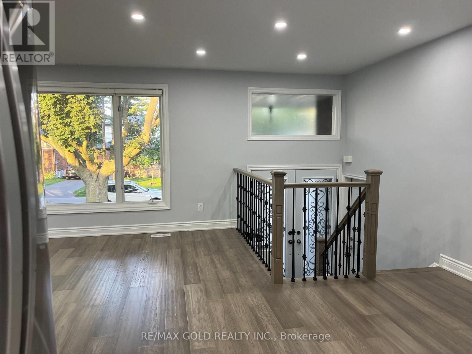 30 Moynes Avenue, Toronto, Ontario M8Y 3B8 - Photo 40 - W13680144