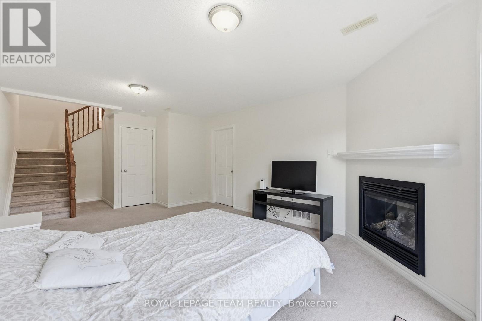 258 Forestbrook Street, Ottawa, Ontario  K2K 0B4 - Photo 30 - X13671846