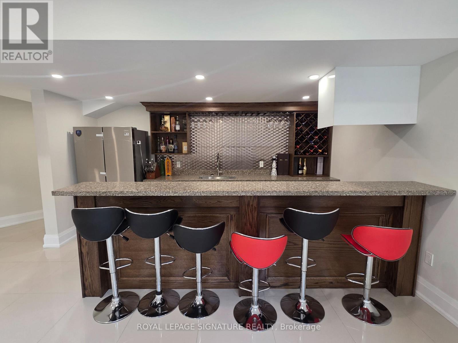 Lower - 12 Terrace Avenue, Toronto, Ontario  M2R 1E9 - Photo 7 - C13680690