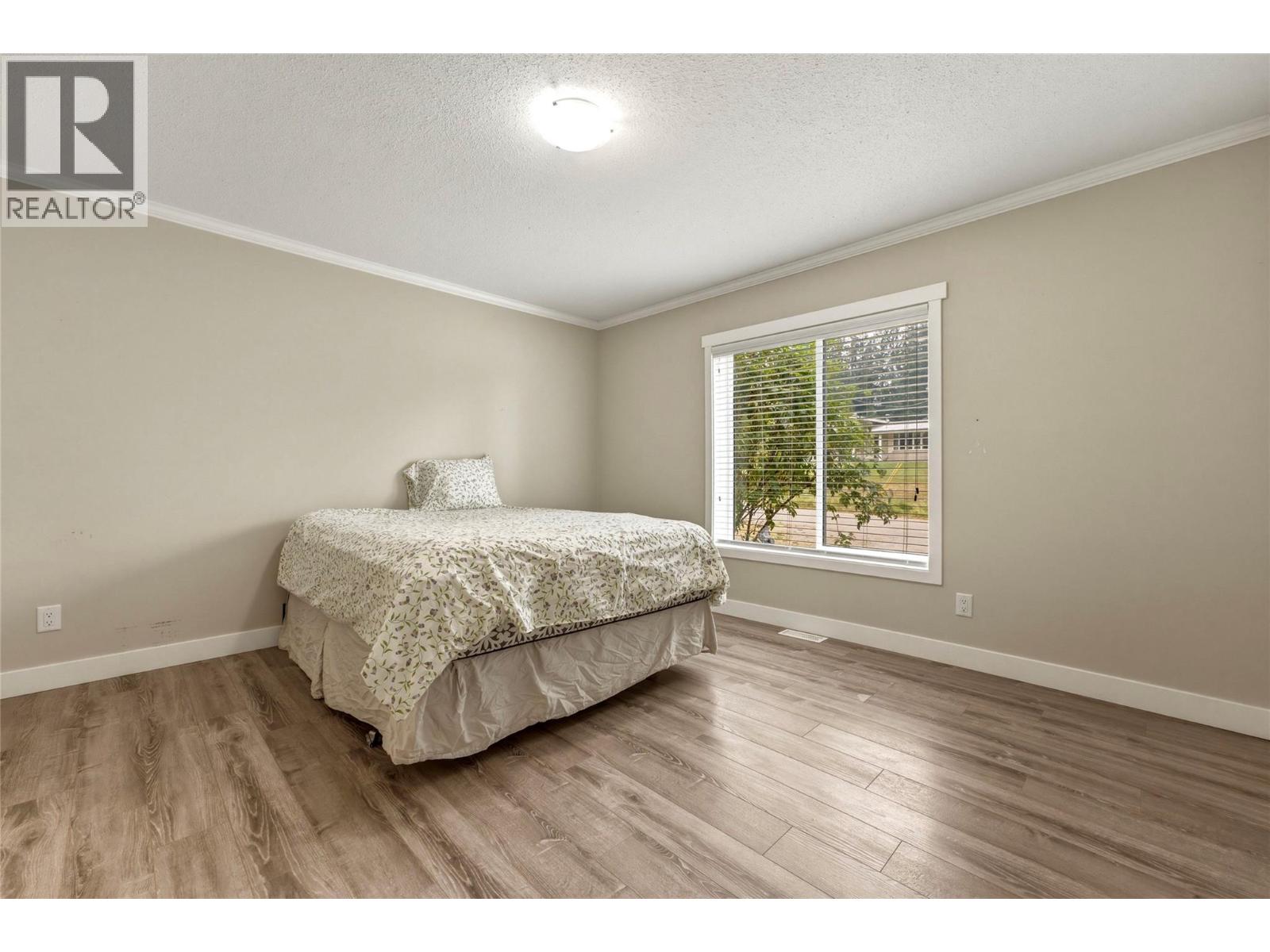 518 Willow Street, Fauquier, British Columbia  V0G 1K0 - Photo 40 - 10397571
