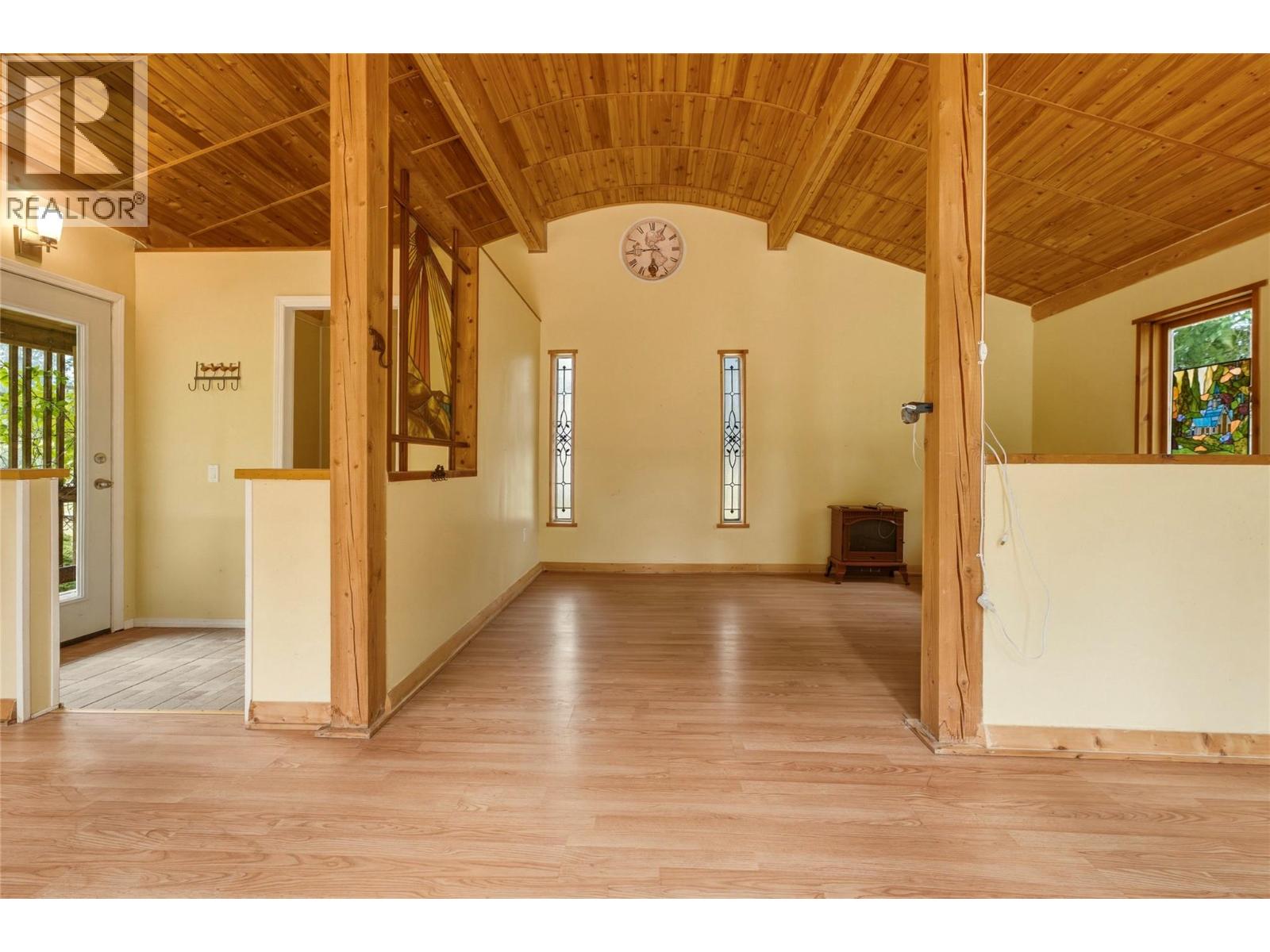 518 Willow Street, Fauquier, British Columbia  V0G 1K0 - Photo 51 - 10397571