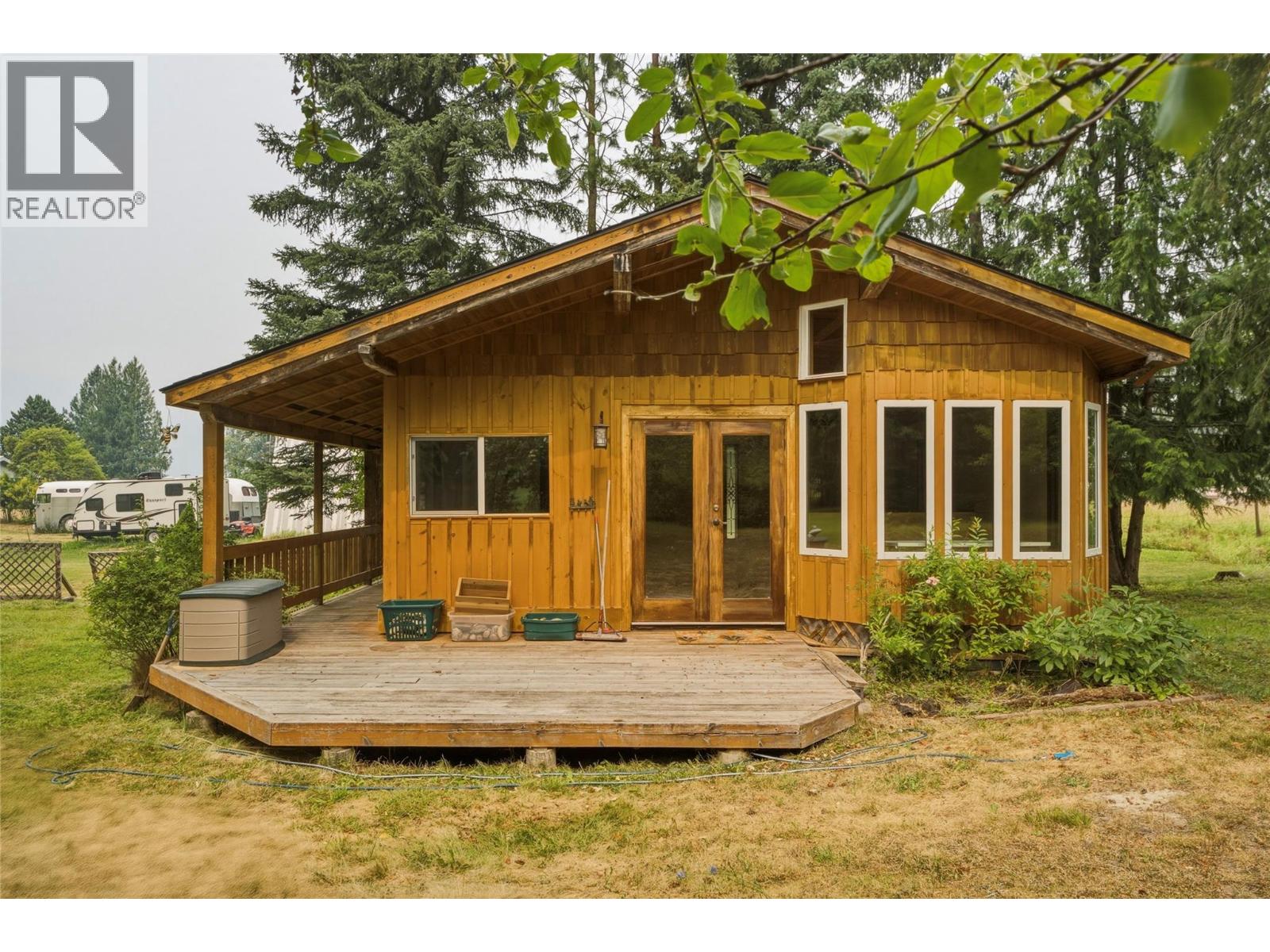 518 Willow Street, Fauquier, British Columbia  V0G 1K0 - Photo 50 - 10397571
