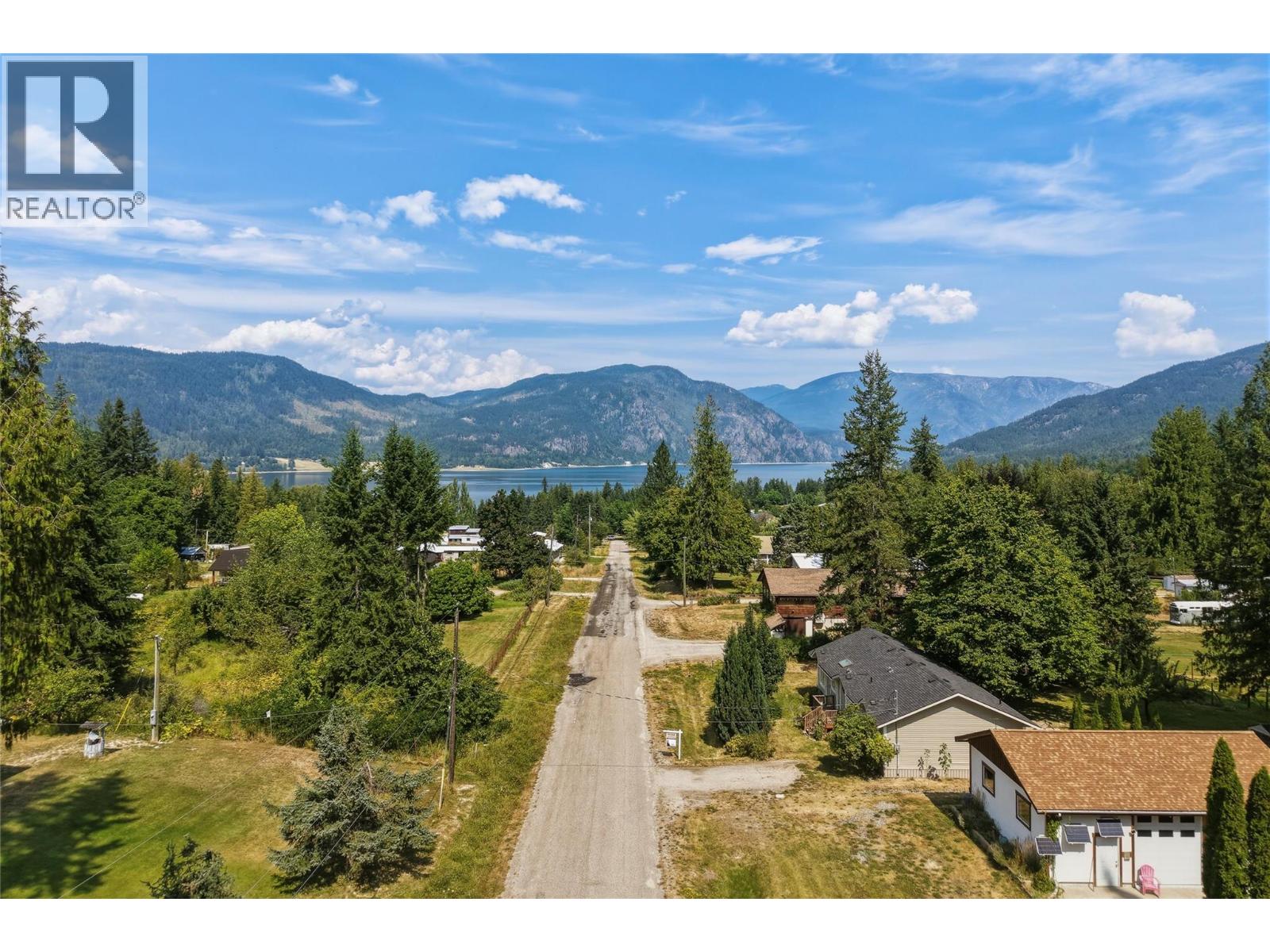 518 Willow Street, Fauquier, British Columbia  V0G 1K0 - Photo 20 - 10397571