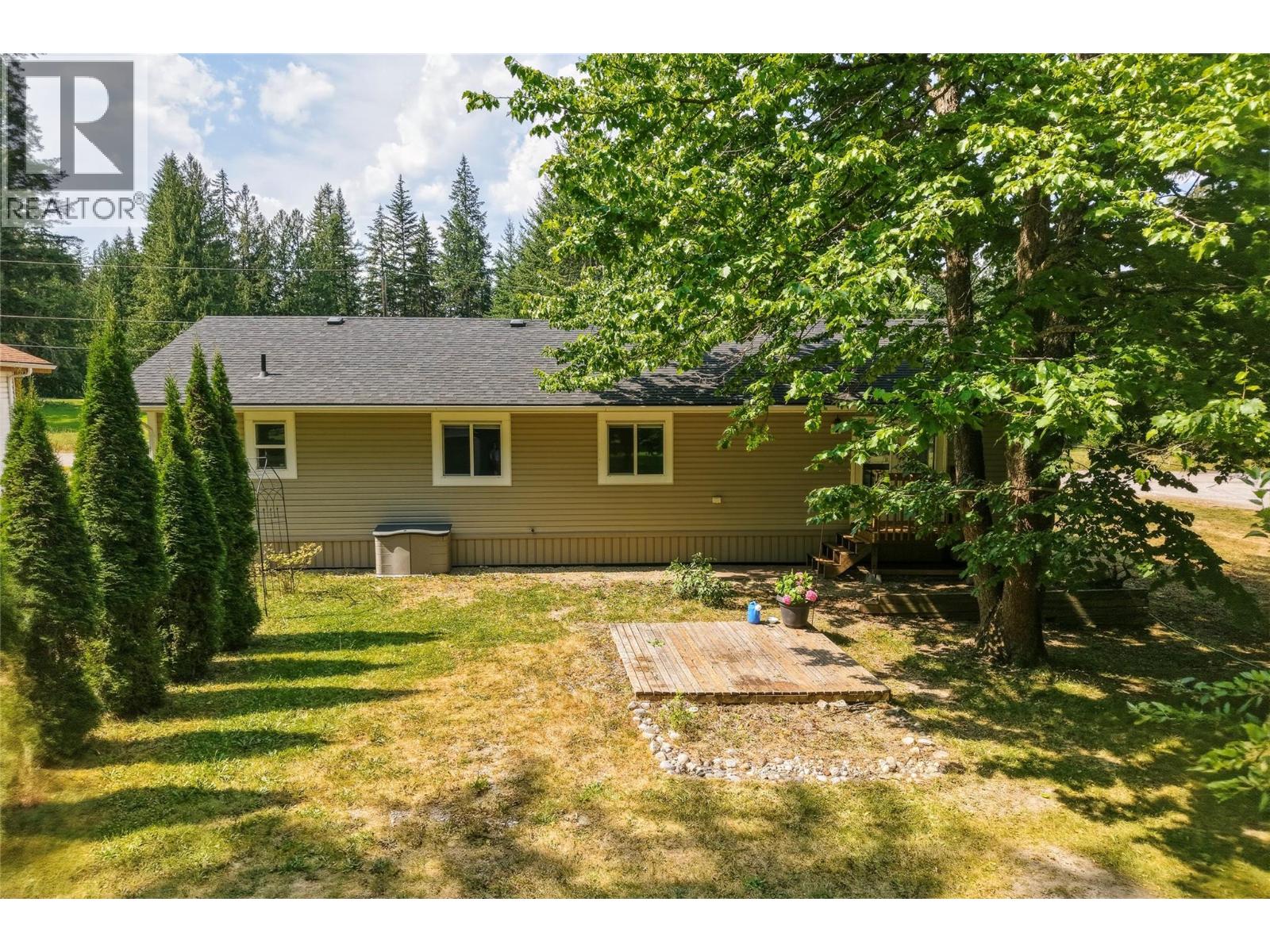 518 Willow Street, Fauquier, British Columbia  V0G 1K0 - Photo 76 - 10397571