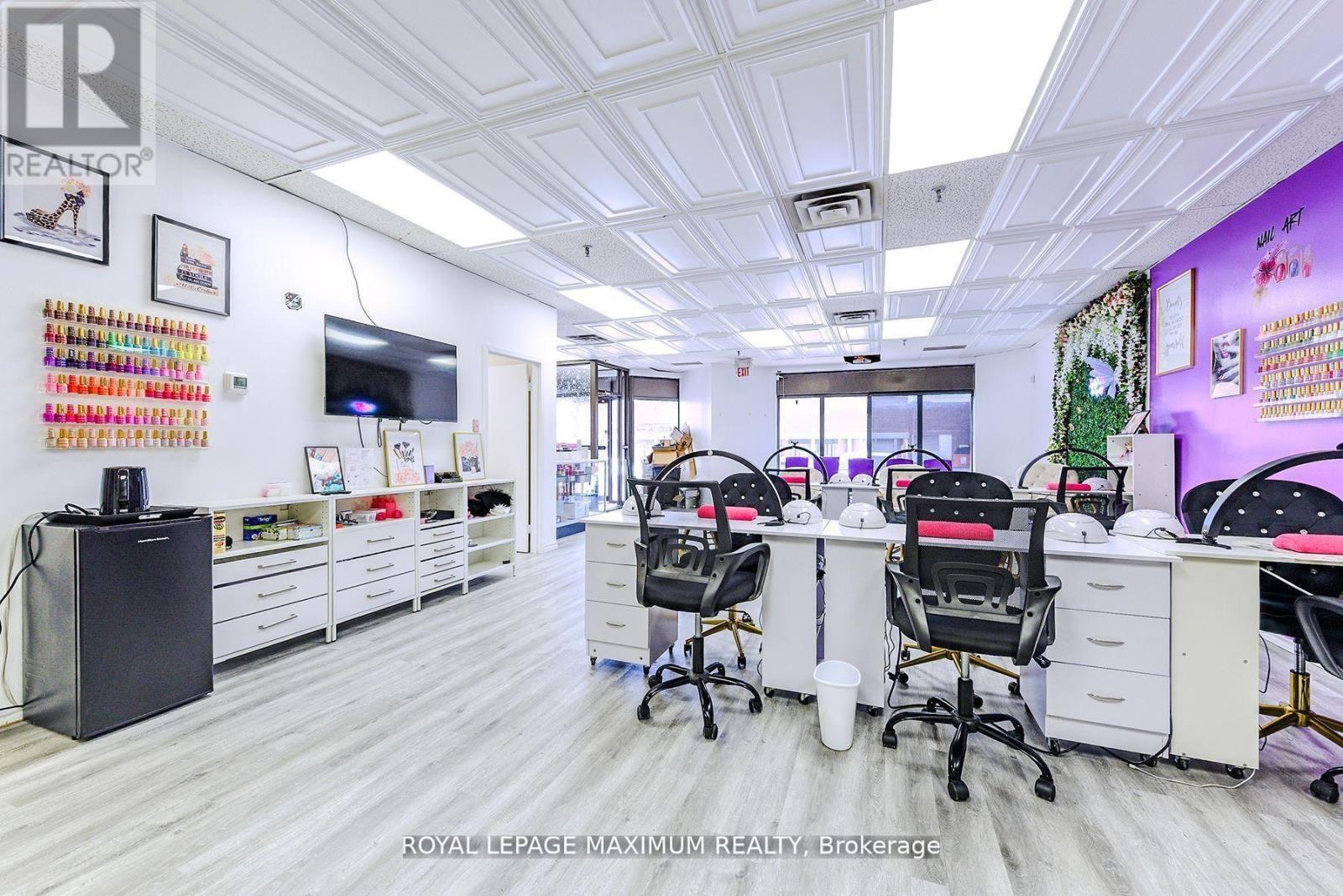 C10 - 4220 Steeles Avenue W, Vaughan, Ontario  L4L 3S8 - Photo 12 - N13680664