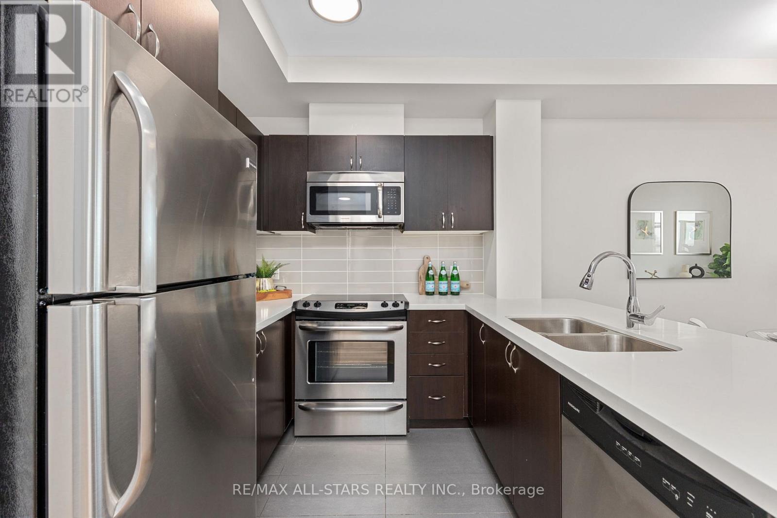 713 - 540 Bur Oak Avenue, Markham, Ontario  L6C 0C4 - Photo 4 - N13680678