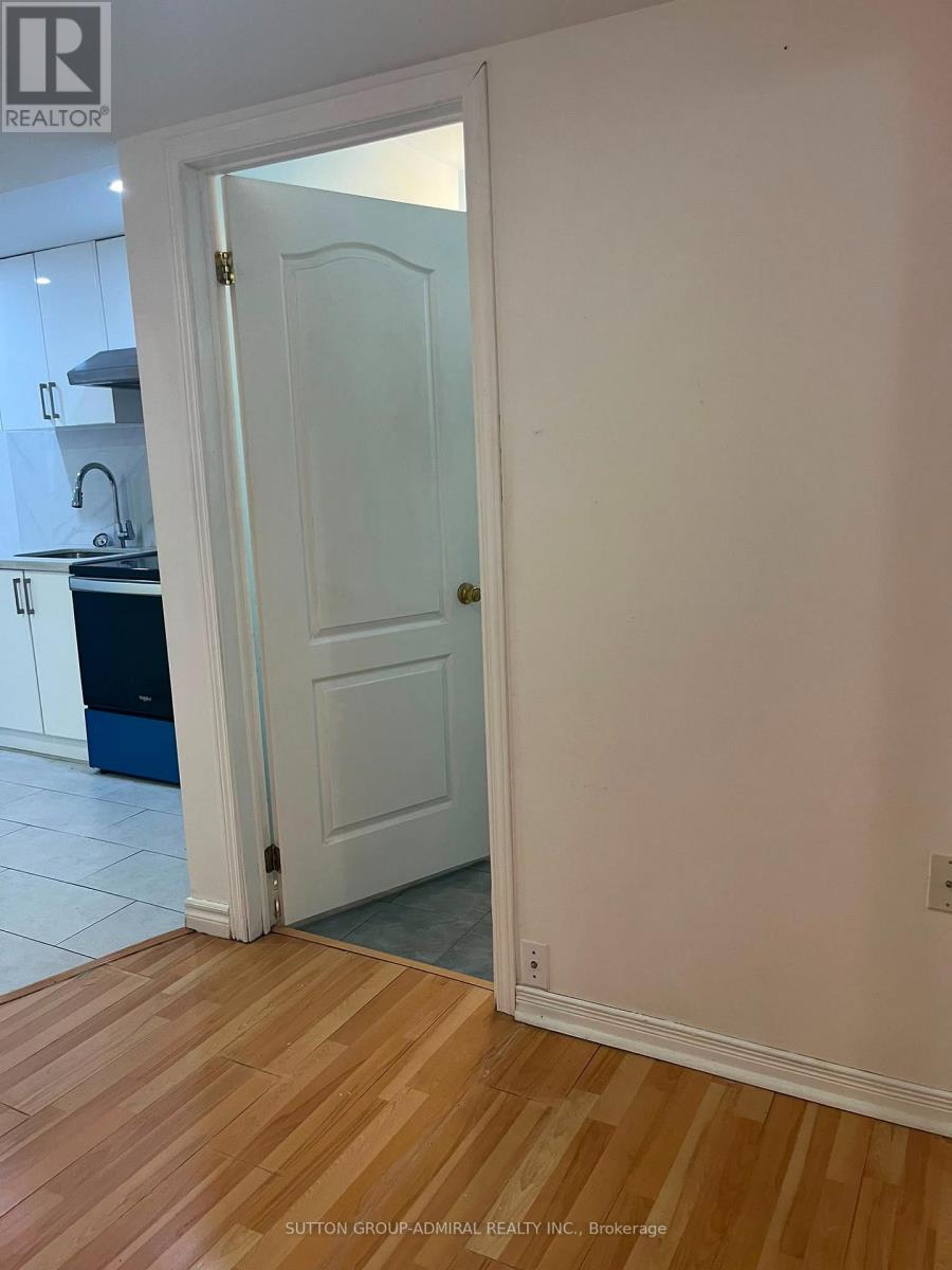 51 Casabel Drive, Vaughan, Ontario  L6A 3L6 - Photo 5 - N13680684