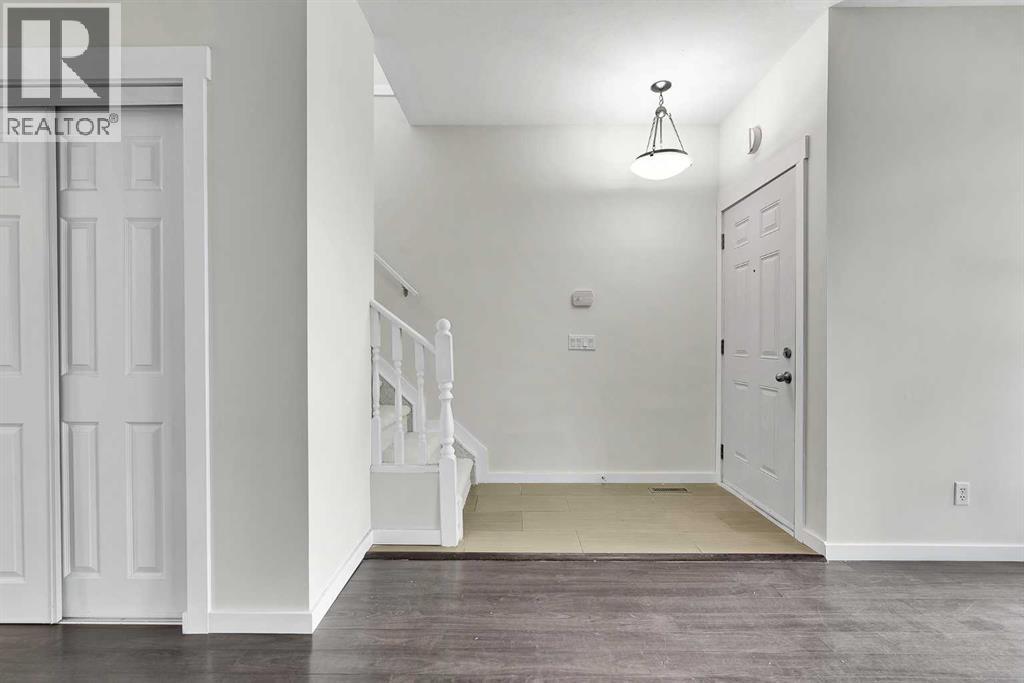 7097 Laguna Way NE, Calgary, Alberta  T1Y 7A7 - Photo 5 - A2337713