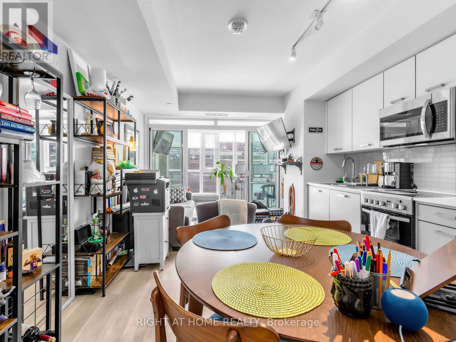 211 - 1630 Queen Street E, Toronto, Ontario  M4L 0B3 - Photo 11 - E13529138