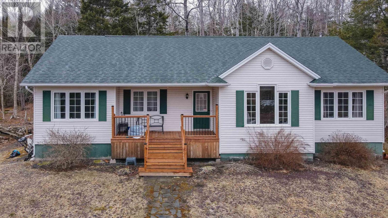 688 East Uniacke Road, Mount Uniacke, Nova Scotia  B0N 1Z0 - Photo 3 - 202606342