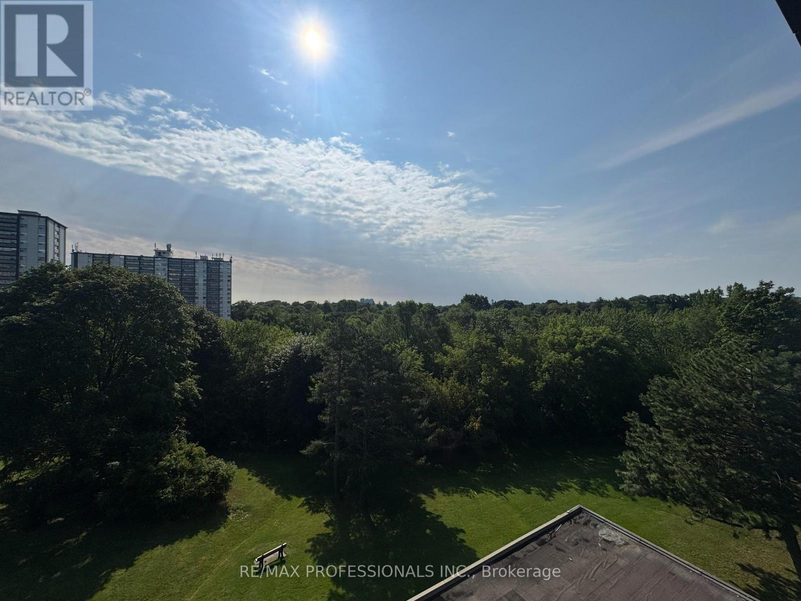 602 - 11 Wincott Drive, Toronto, Ontario  M9R 2R9 - Photo 21 - W13428182