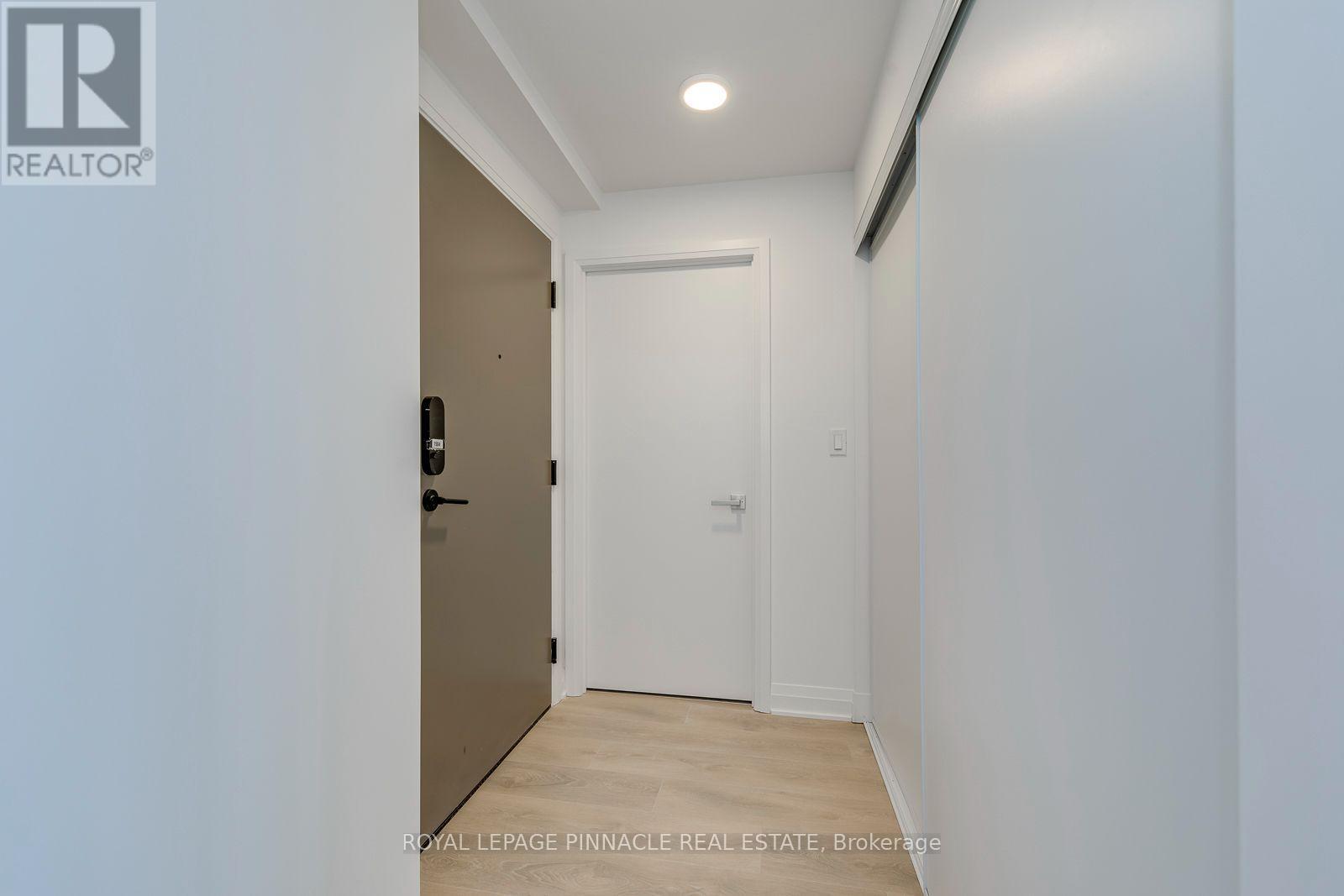 1504 - 4015 The Exchange Road, Mississauga, Ontario  L5B 0N9 - Photo 10 - W13664254
