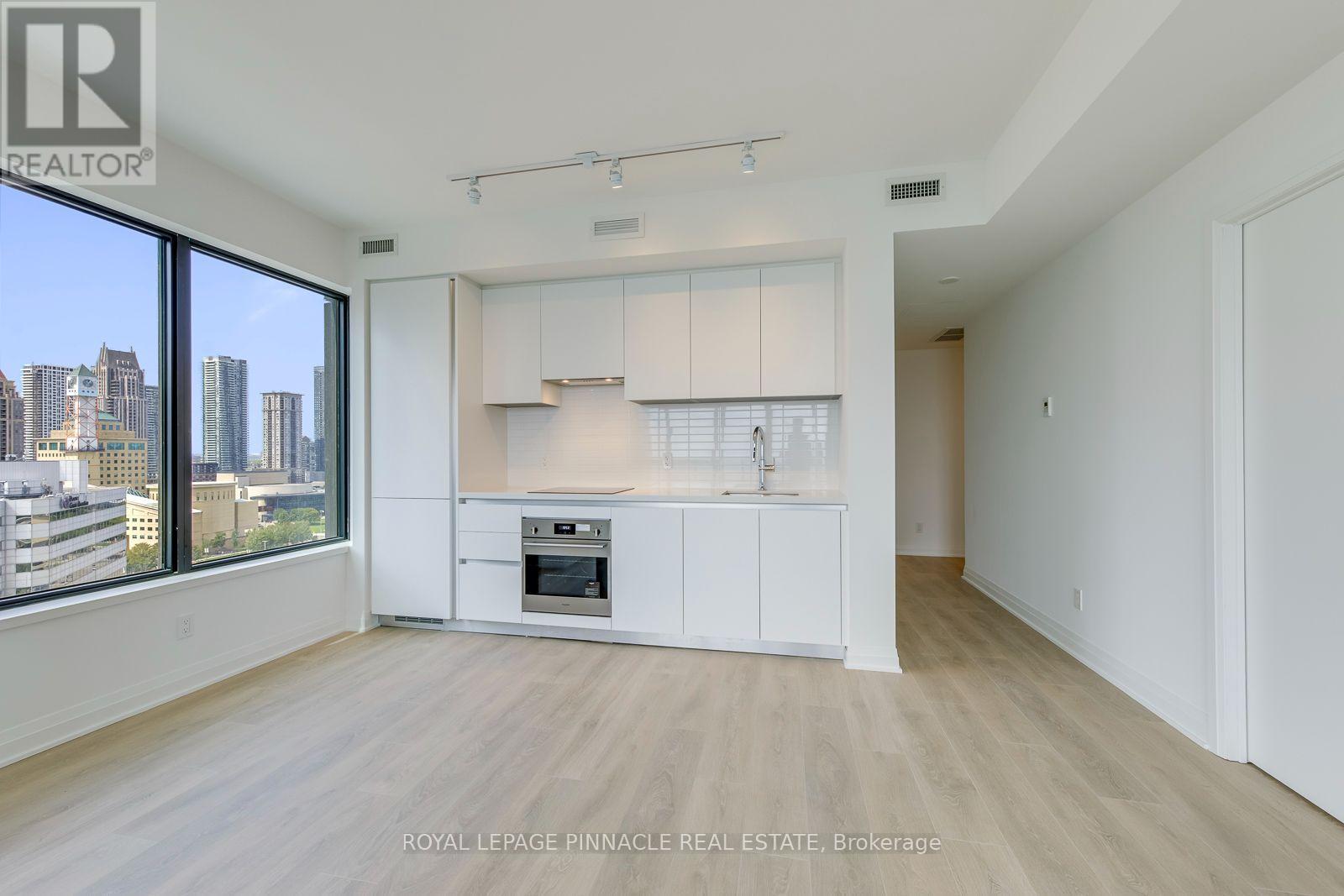 1504 - 4015 The Exchange Road, Mississauga, Ontario  L5B 0N9 - Photo 12 - W13664254