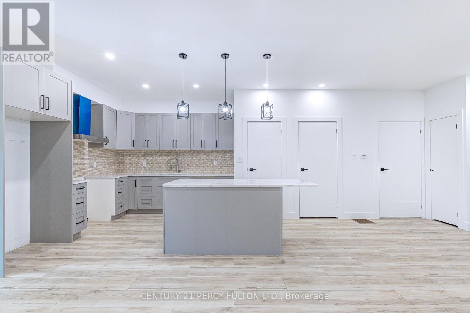 15 Bechtel Street, Cambridge, Ontario  N3C 1Z7 - Photo 15 - X13680258
