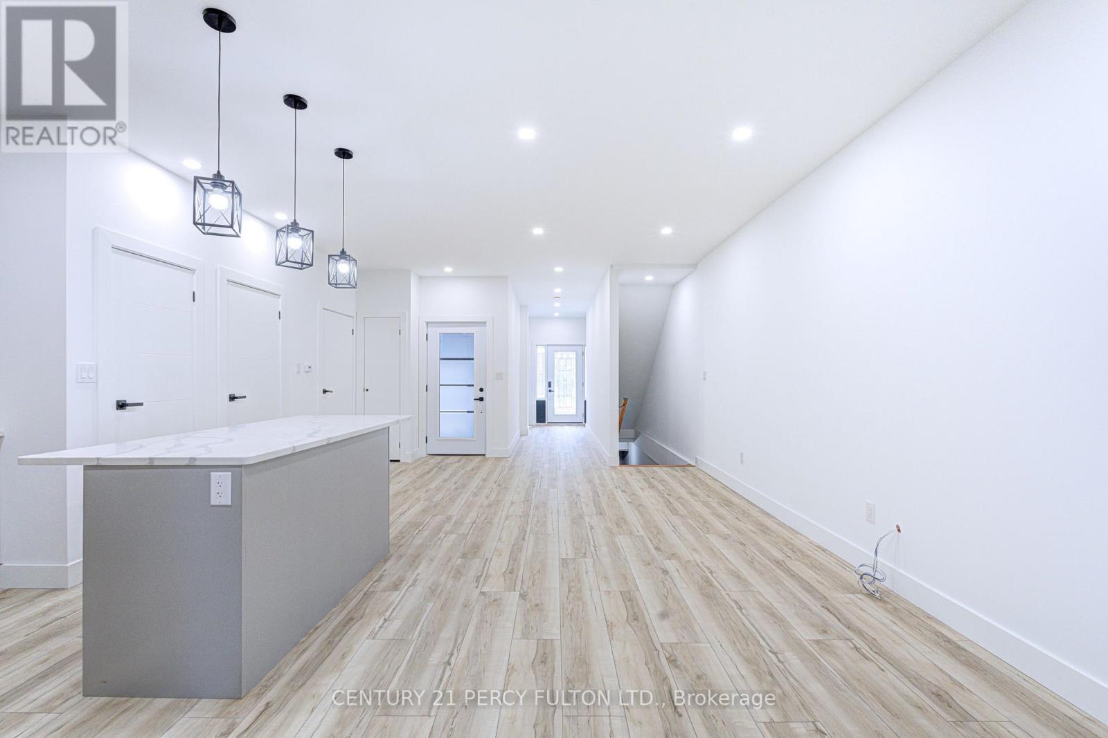 15 Bechtel Street, Cambridge, Ontario  N3C 1Z7 - Photo 13 - X13680258