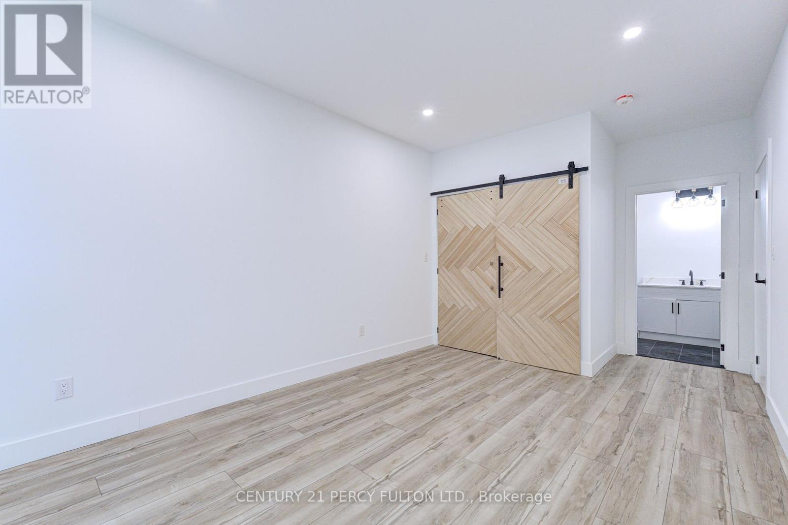 15 Bechtel Street, Cambridge, Ontario  N3C 1Z7 - Photo 36 - X13680258