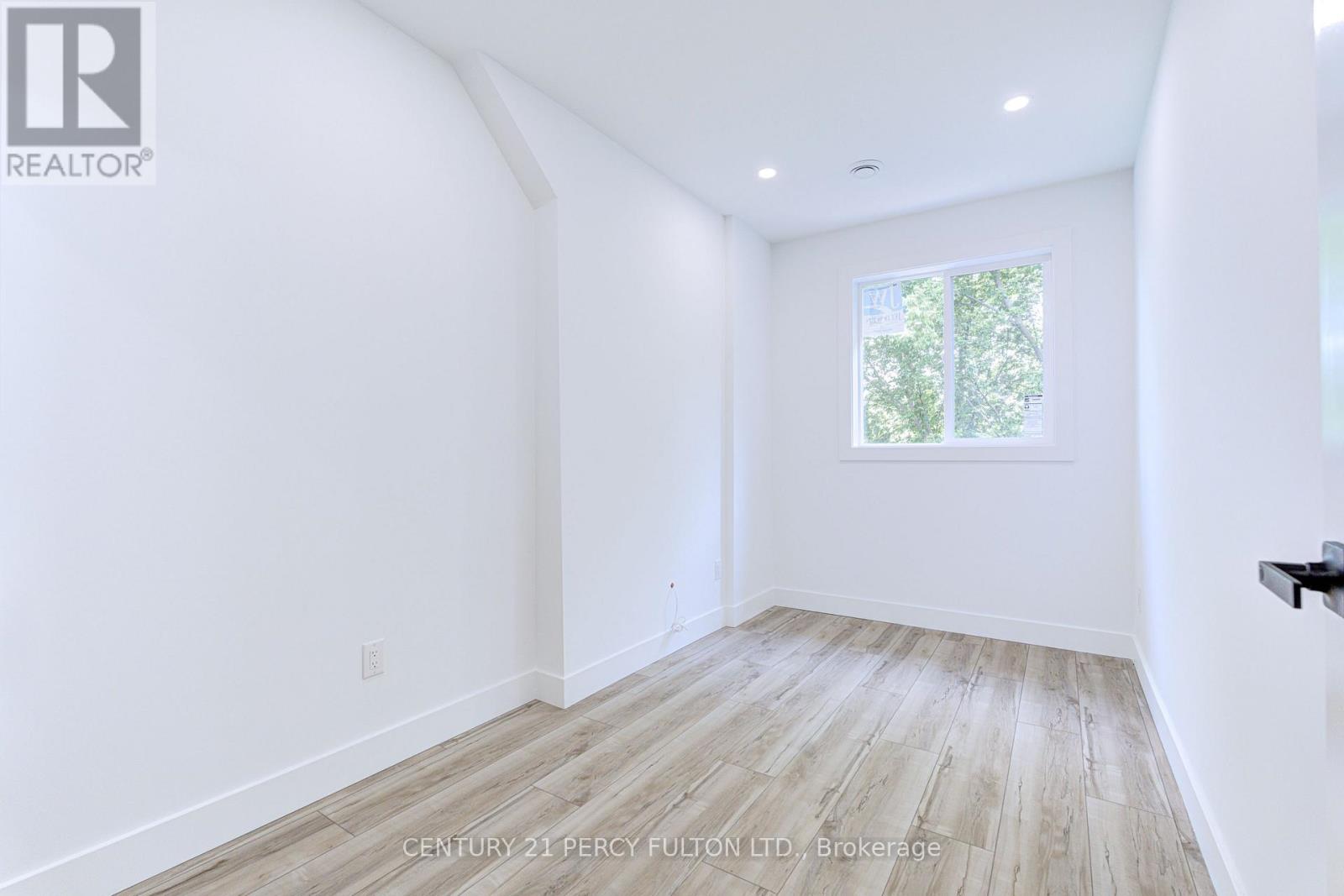 15 Bechtel Street, Cambridge, Ontario  N3C 1Z7 - Photo 39 - X13680258