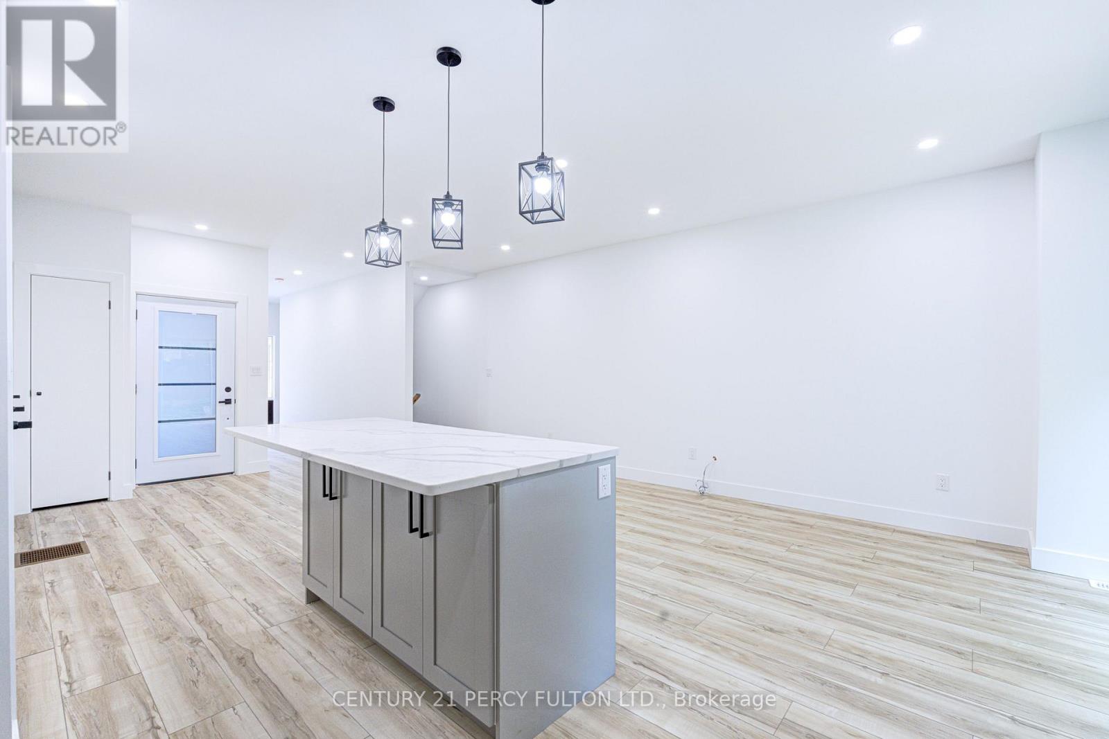 15 Bechtel Street, Cambridge, Ontario  N3C 1Z7 - Photo 18 - X13680258