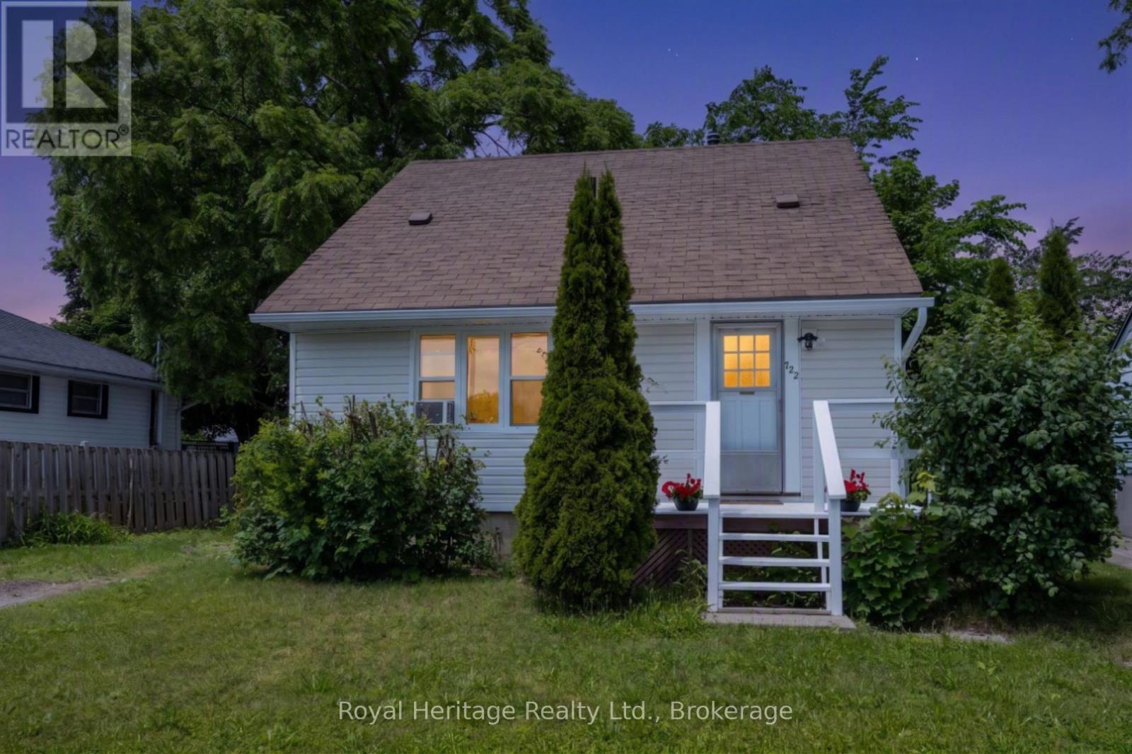 722 GILLESPIE AVENUE, Peterborough, Ontario