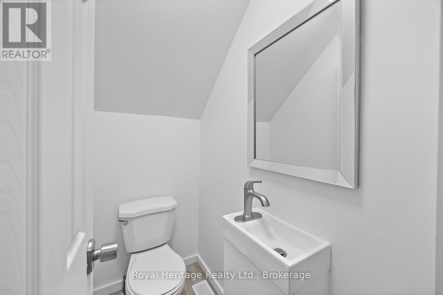 722 Gillespie Avenue, Peterborough, Ontario  K9J 4B7 - Photo 12 - X13500880