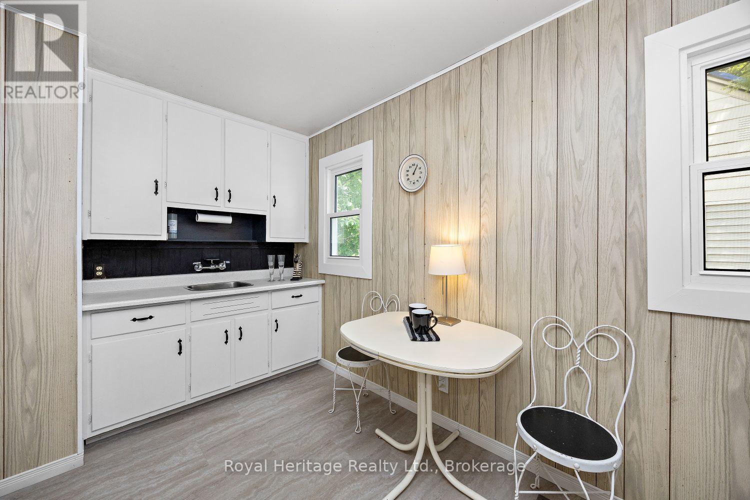 722 Gillespie Avenue, Peterborough, Ontario  K9J 4B7 - Photo 10 - X13500880