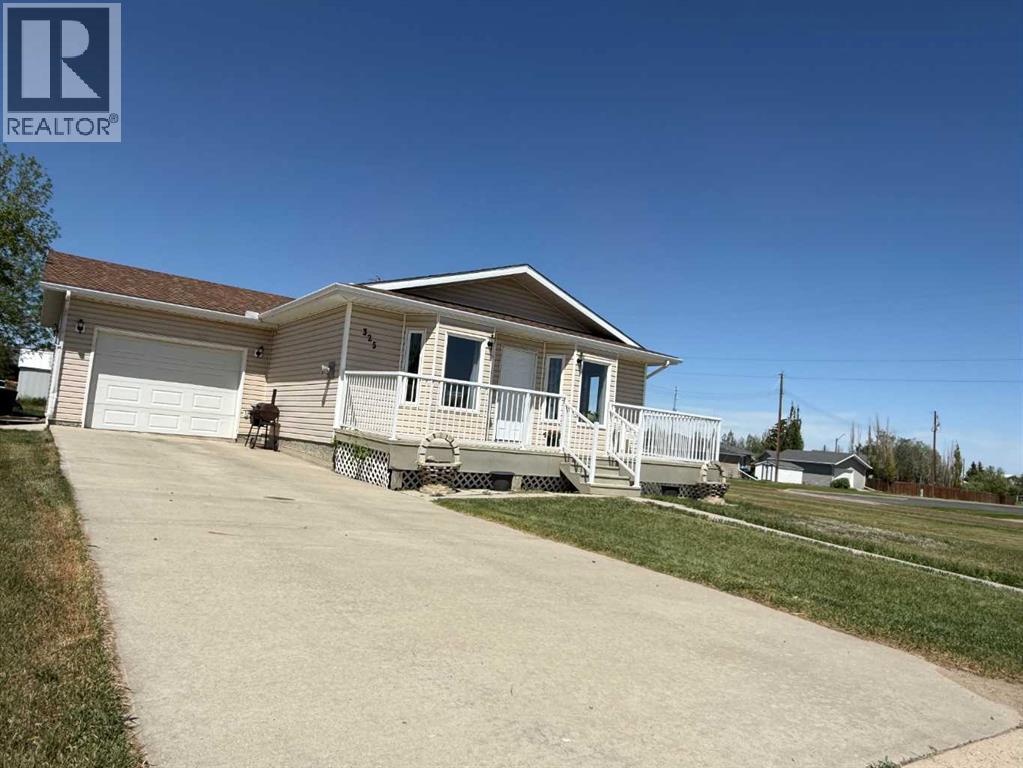 325 2 Avenue N, Champion, Alberta  T0L 0R0 - Photo 2 - A2316773