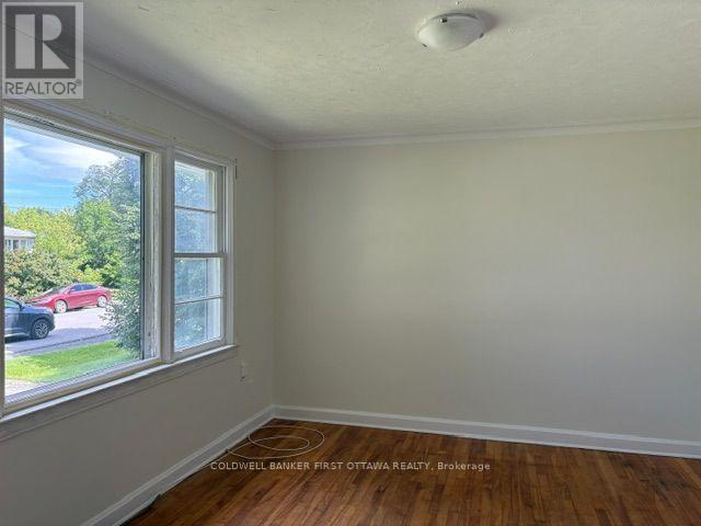 92 Lotta Avenue, Ottawa, Ontario  K2G 2B7 - Photo 2 - X13680744