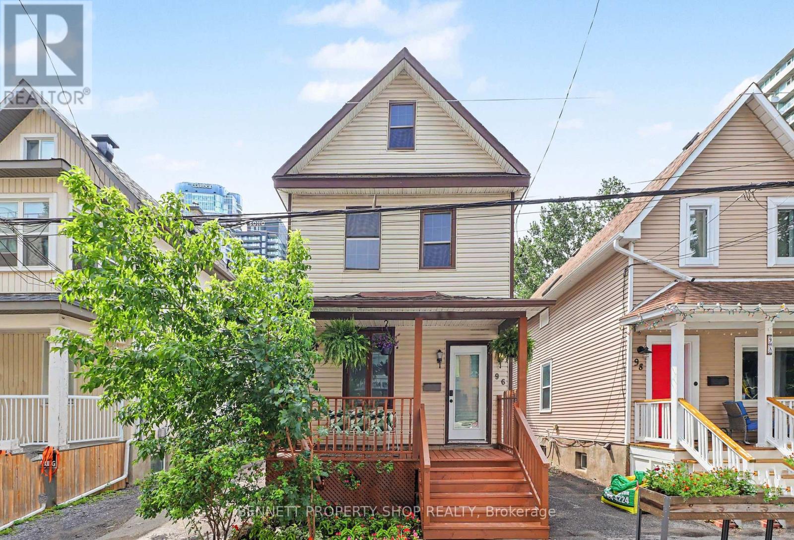 96 NORMAN STREET, Ottawa, Ontario