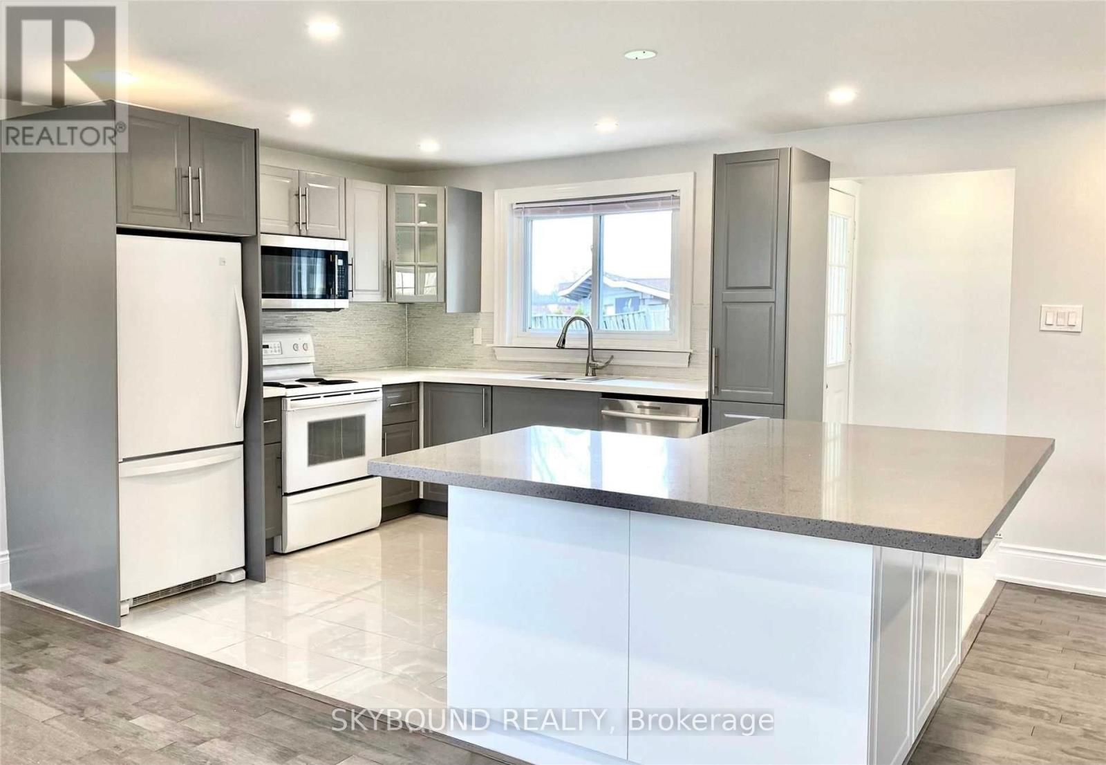 165 Orchard Heights Boulevard, Aurora, Ontario  L4G 3A3 - Photo 11 - N13680754