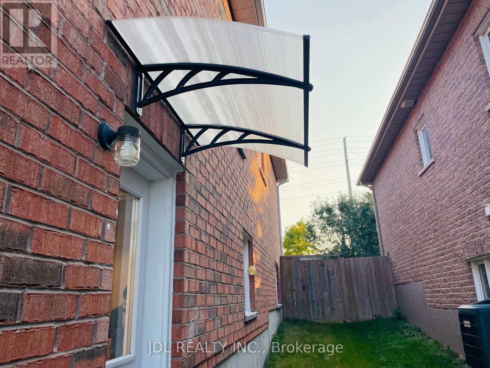 Unit 2 - 8 Tascona Court, Barrie, Ontario  L4M 0C5 - Photo 18 - S13680732