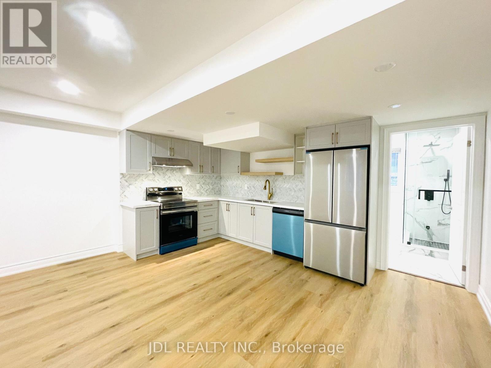 Unit 2 - 8 Tascona Court, Barrie, Ontario  L4M 0C5 - Photo 6 - S13680732