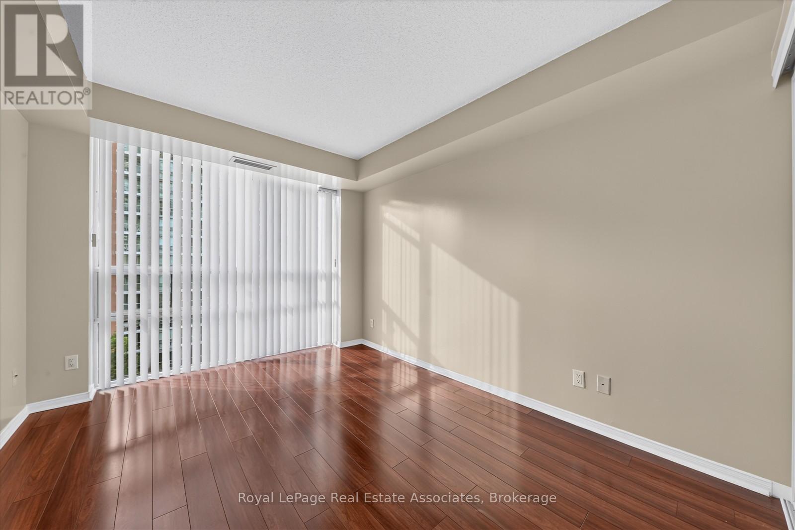 908 - 7 Michael Power Place, Toronto, Ontario  M9A 0A4 - Photo 18 - W13680726