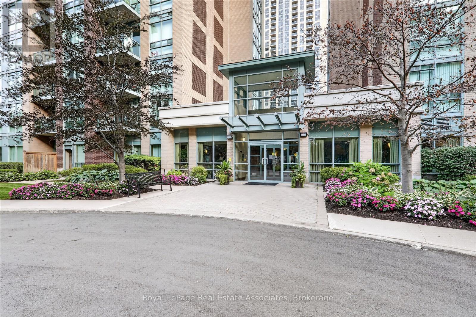 908 - 7 Michael Power Place, Toronto, Ontario  M9A 0A4 - Photo 40 - W13680726