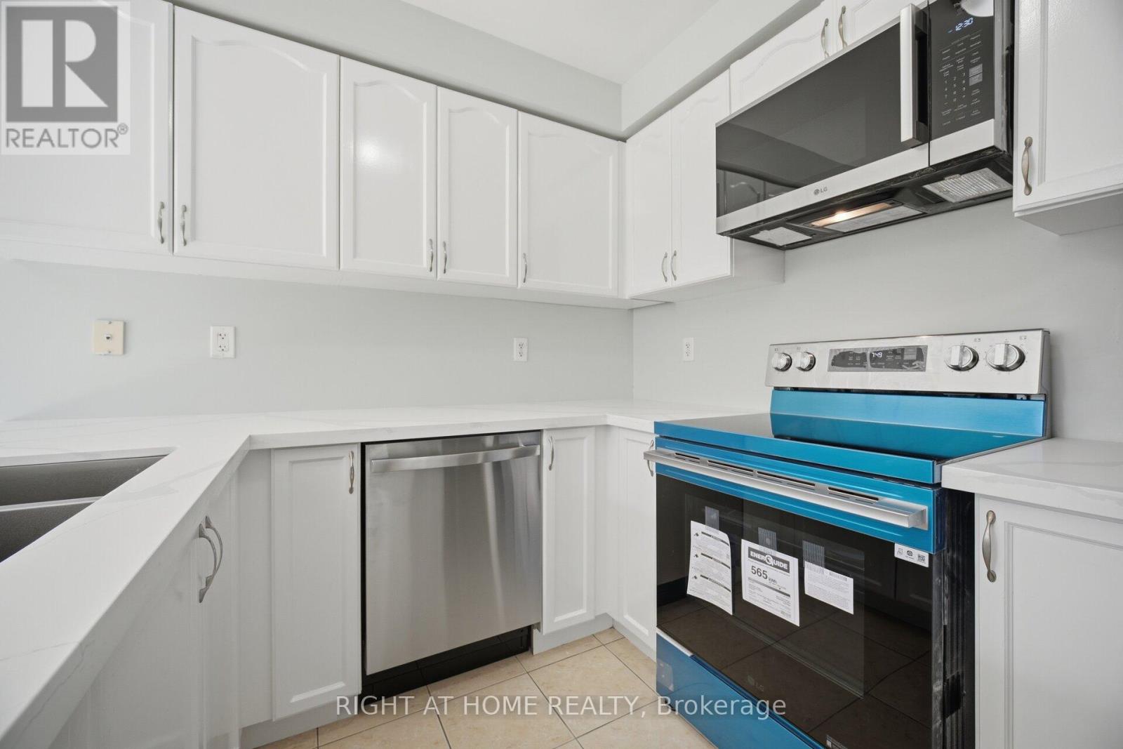 1064 Wickson Way, Milton, Ontario  L9T 6Y4 - Photo 18 - W13680742